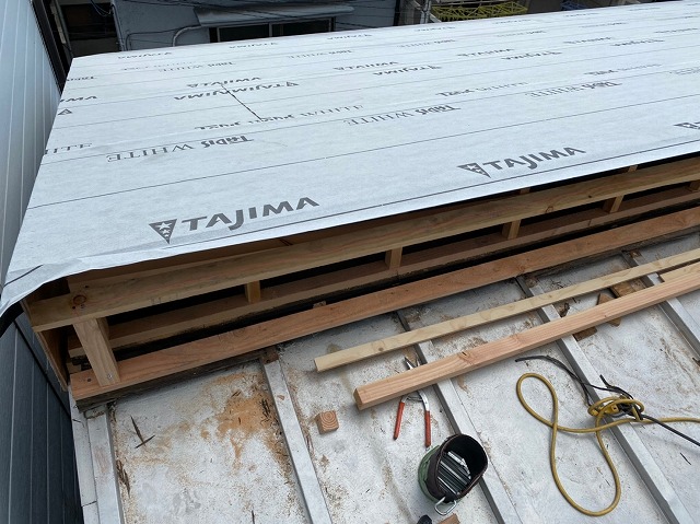 防水紙設置改質アスファルトルーフィング